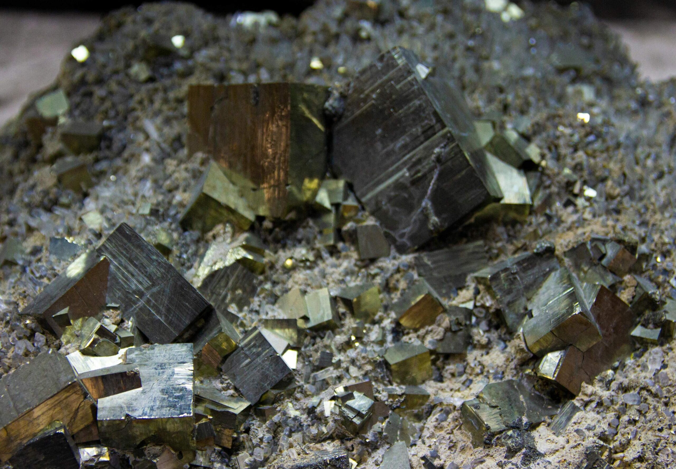 copper-gold-stock-at-an-excellent-entry-point-and-a-very-strong-buy