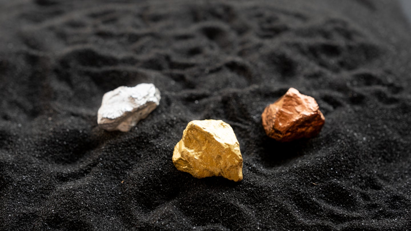 starr-peak-mining-acquires-copper-clive-project-in-quebec,-canada