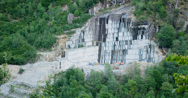 the-researchers-racing-to-liberate-rees-from-italian-granite-tailings