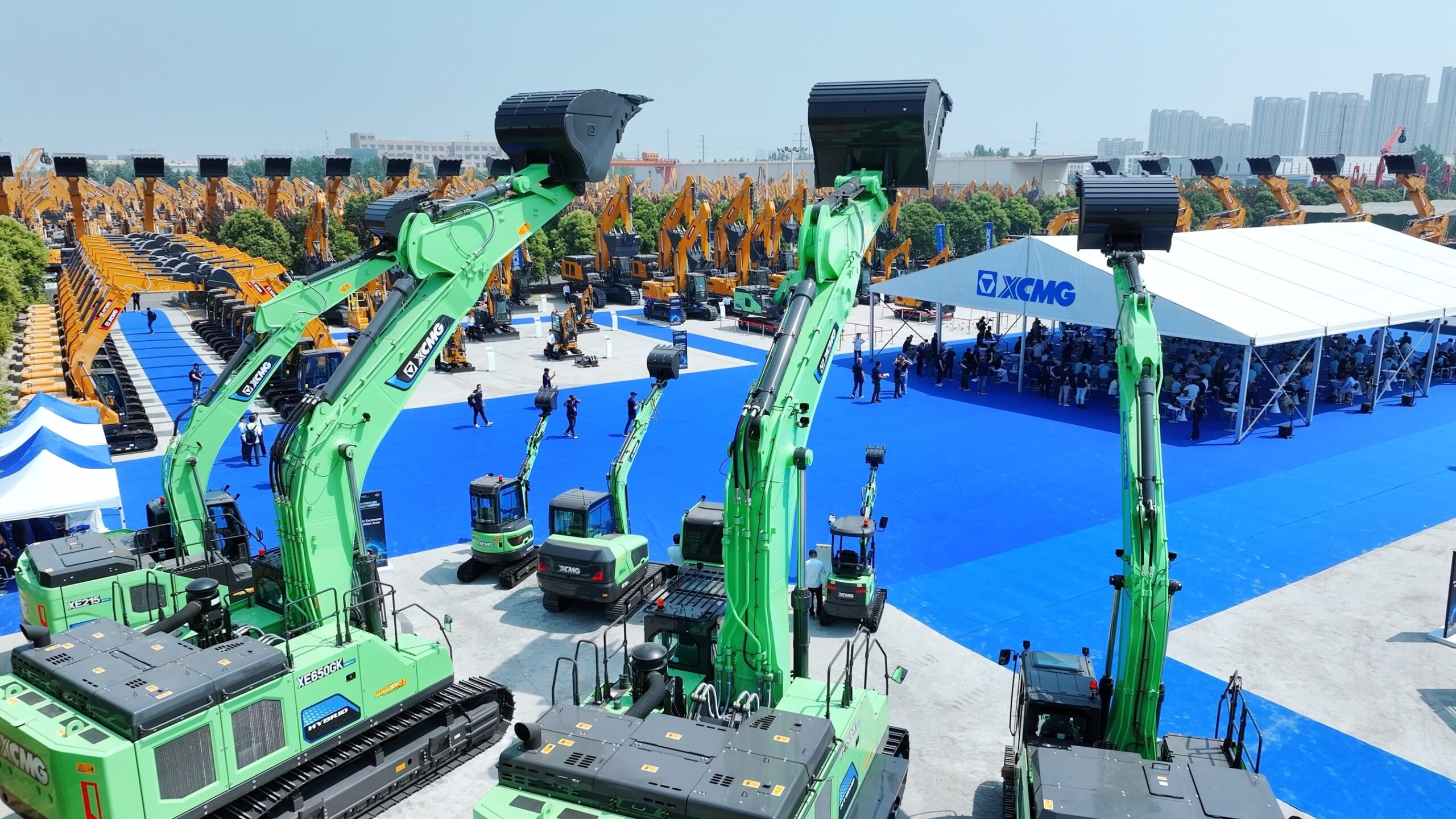 une-innovation-solide-pour-un-avenir-vert-!-xcmg-excavator-organise-le-7ᵉ-festival-international-de-la-clientele-a-xuzhou