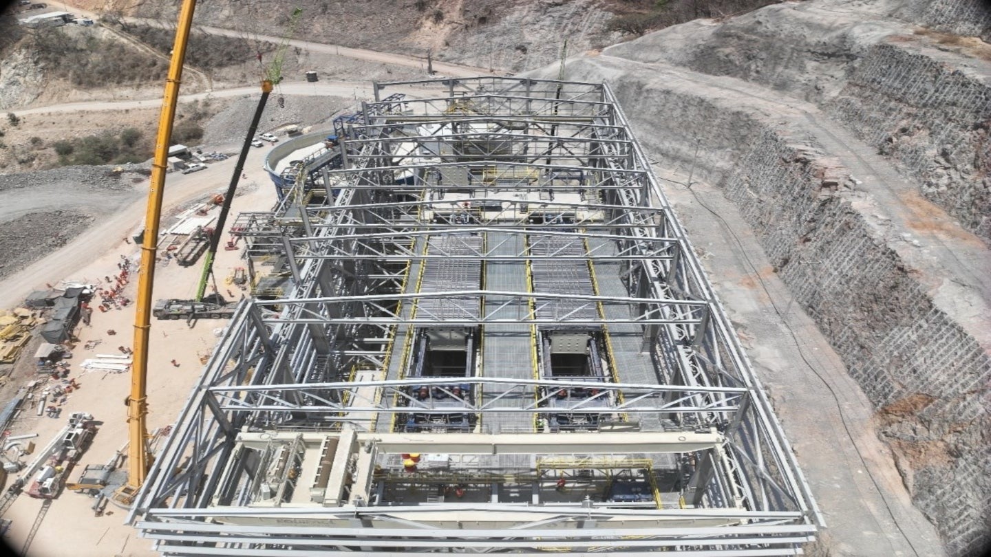 torex-gold-begins-commercial-production-at-media-luna-mine-in-mexico