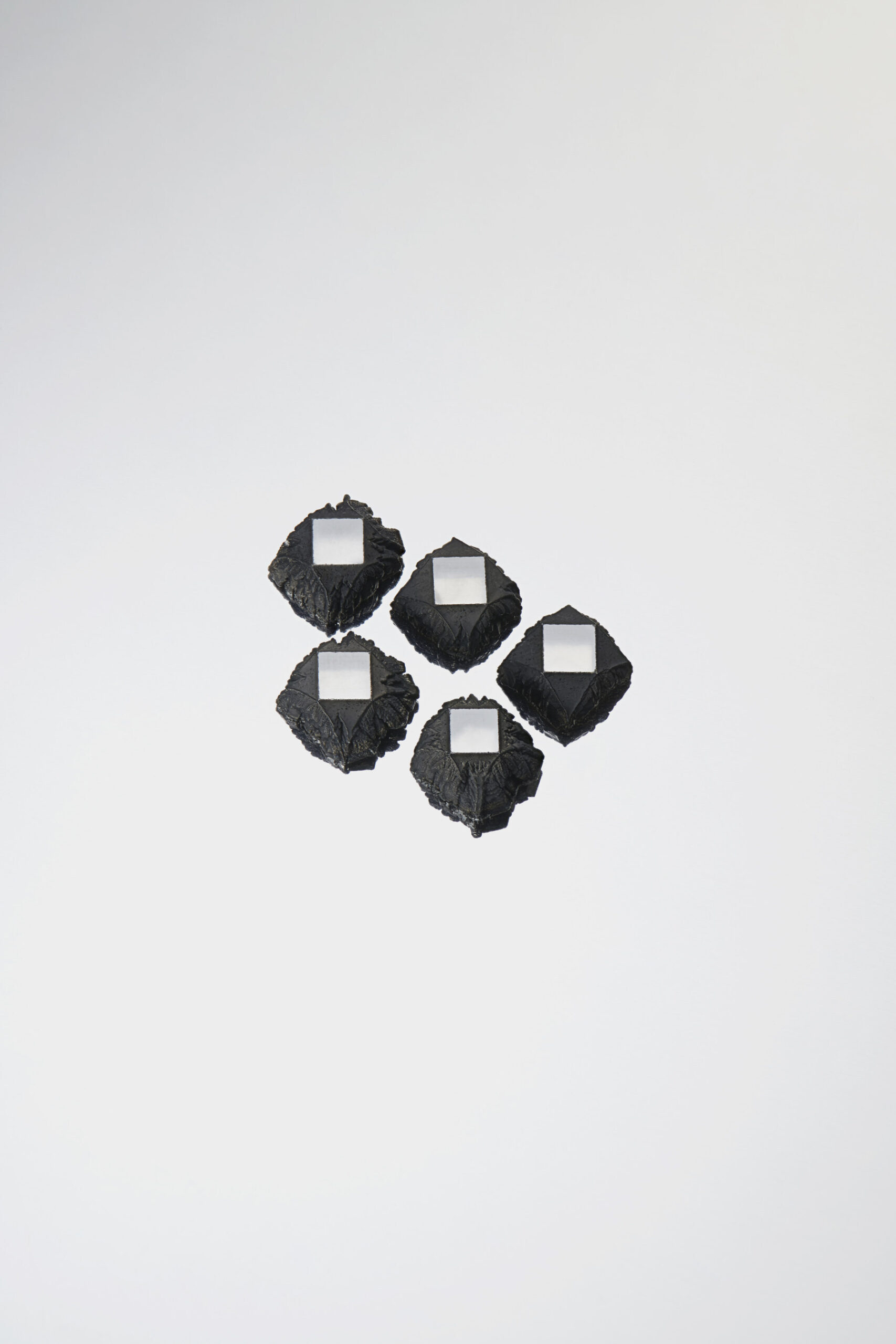 natural-diamond-council’s-new-report-reveals-the-current-realities-of-laboratory-grown-diamonds