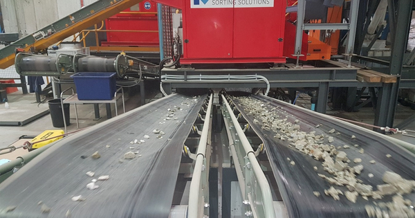 better-ore-sorting-with-tomra’s-ai