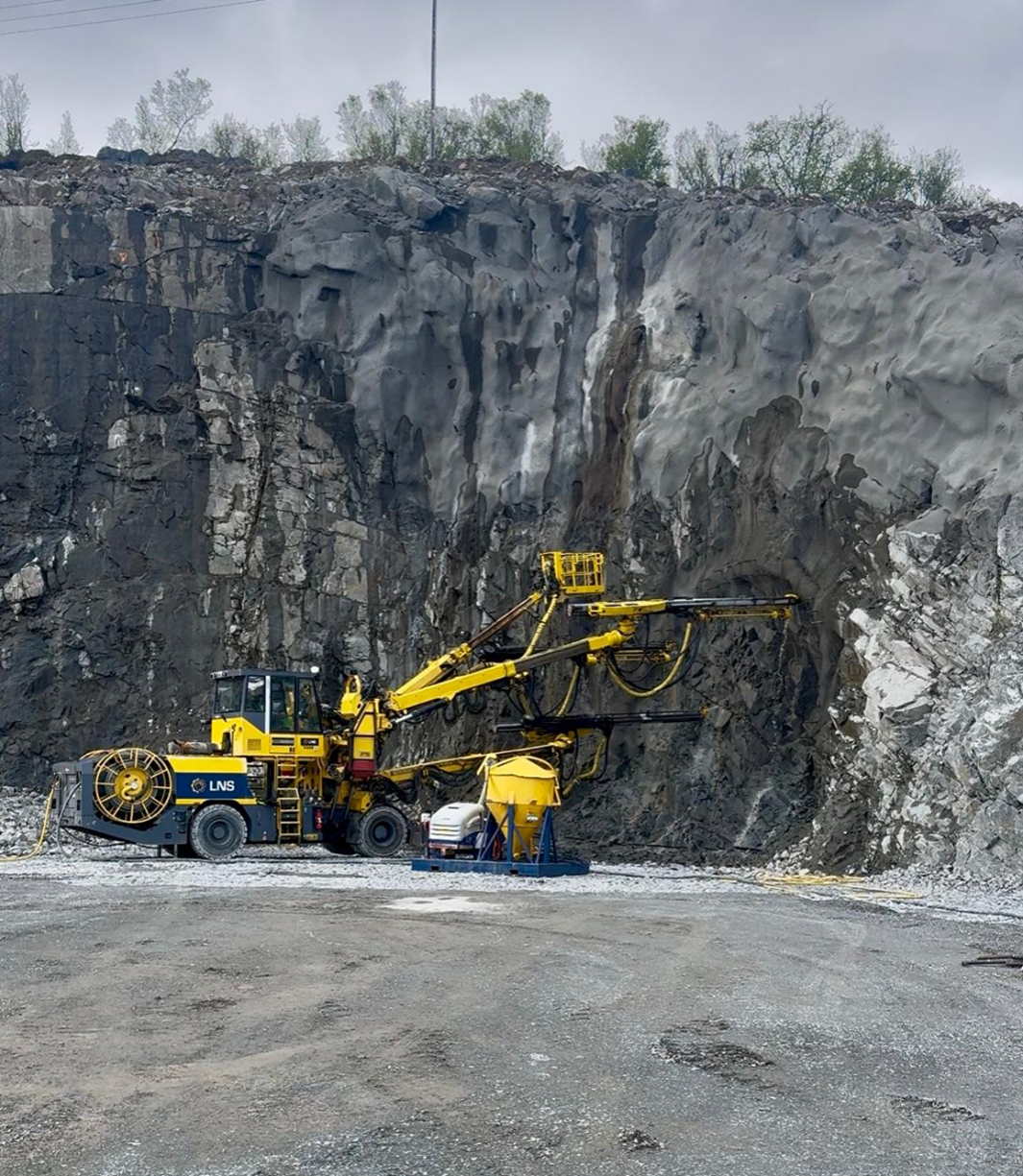 blue-moon-metals-completes-first-blast-on-nussir-access-portal-ahead-of-schedule