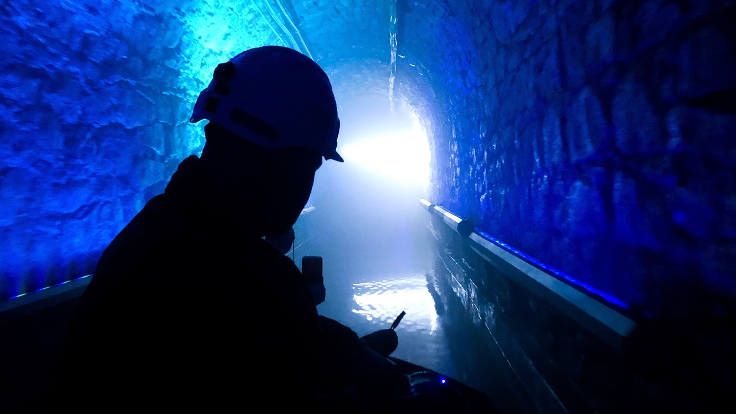 three-trapped-underground-at-red-chris-mine-in-canada