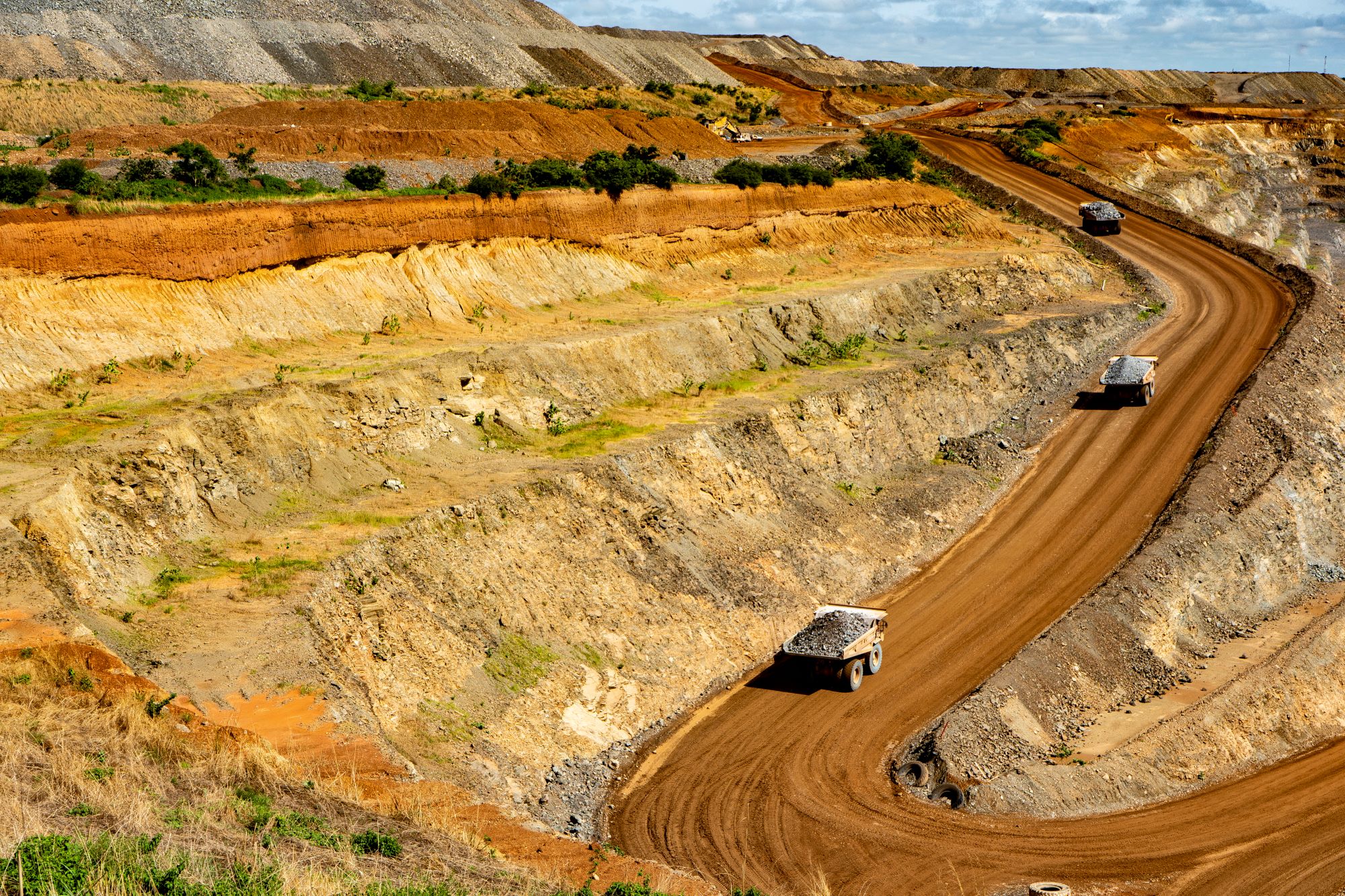 agnico-stock-rises-on-record-quarterly-profit,-free-cash-flow