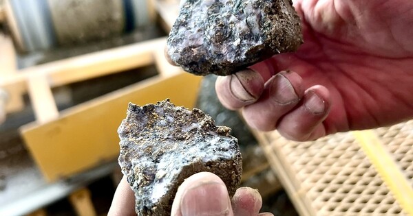 winner-takes-it-all:-copper-versus-gold-in-2025