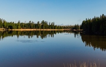 a-hidden-red-lake-analog-with-breakout-potential