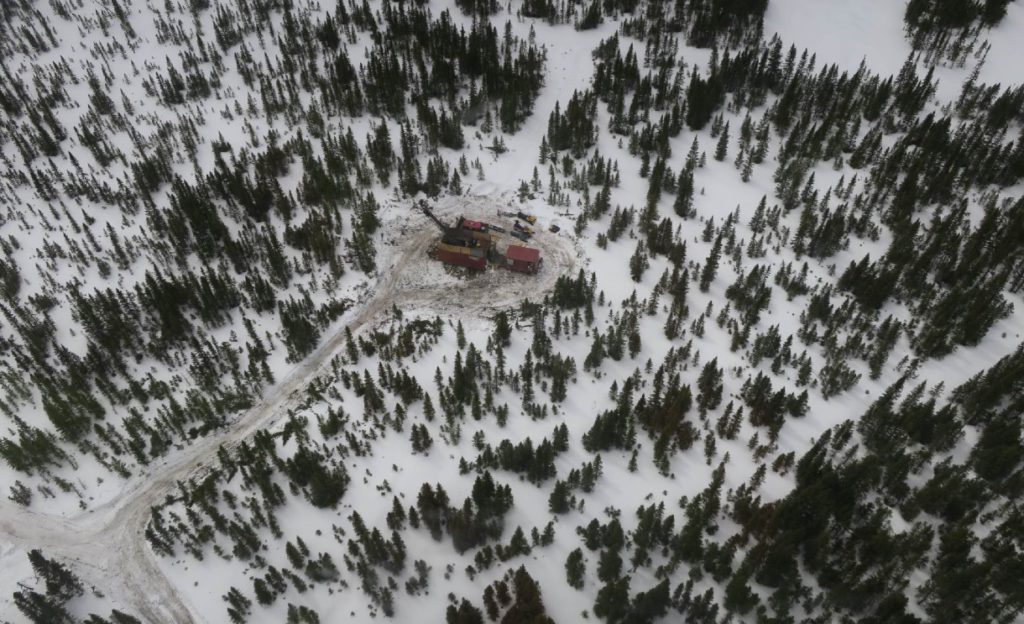 iamgold-hits-13-year-high-on-nelligan/monster-lake-assays-in-quebec