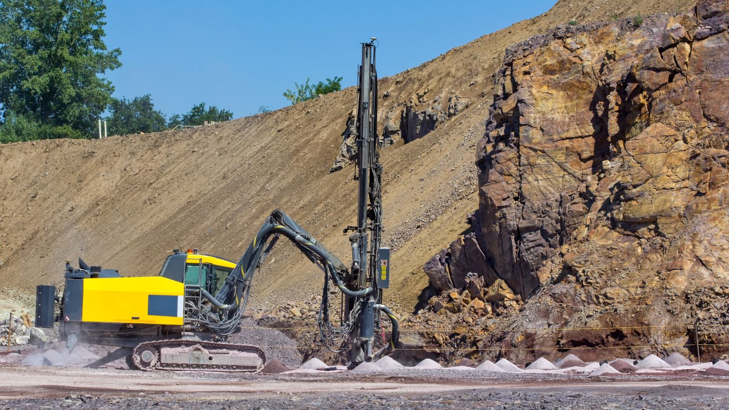 american-uranium-completes-2025-resource-expansion-drilling-at-lo-herma