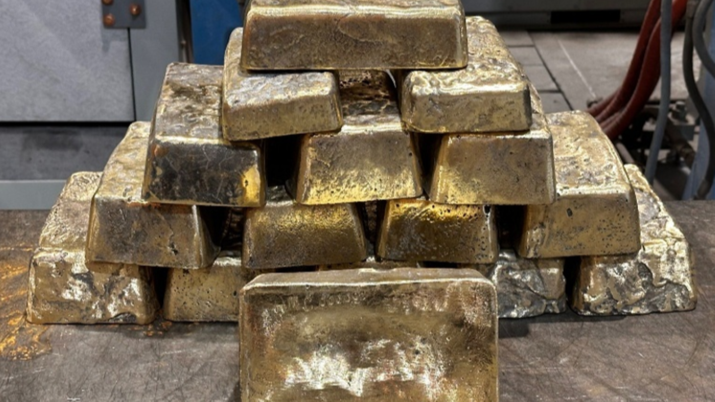 hemlo-mining-achieves-initial-gold-pour-at-hemlo-gold-mine-in-canada