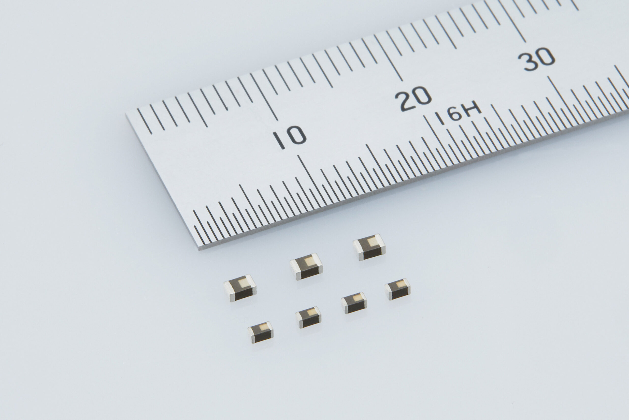 multilayer-metal-power-inductor-rated-at-165°c-for-automobiles-1608-size-added-to-the-lineup