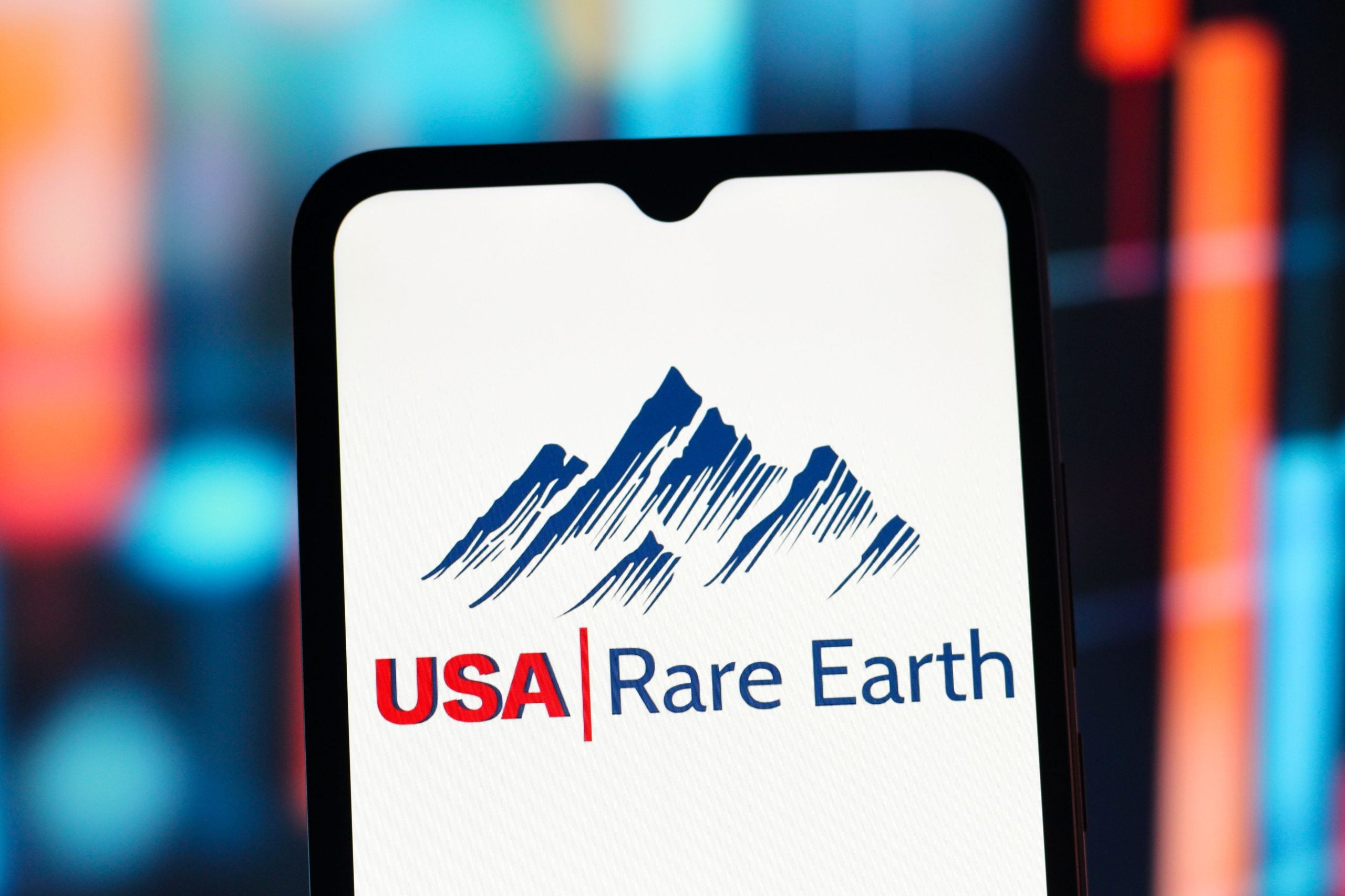 trump-admin-to-invest-$1.6bn-in-usa-rare-earth-for-10%-stake