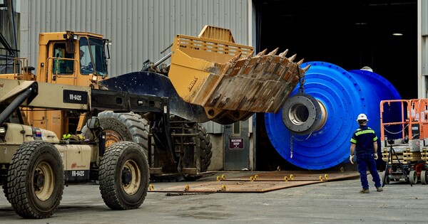 titan-produces-us-first-natural-flake-graphite-concentrate