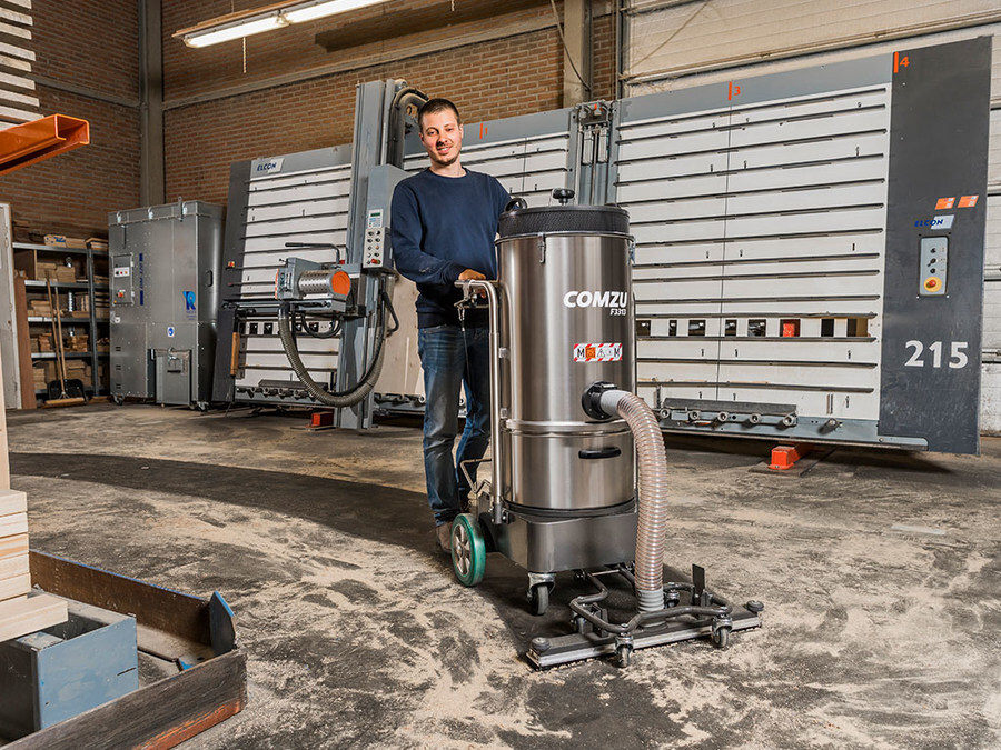 xerowaste-solutions-launches-new-product-line-of-industrial-battery-powered-vacuum-cleaners