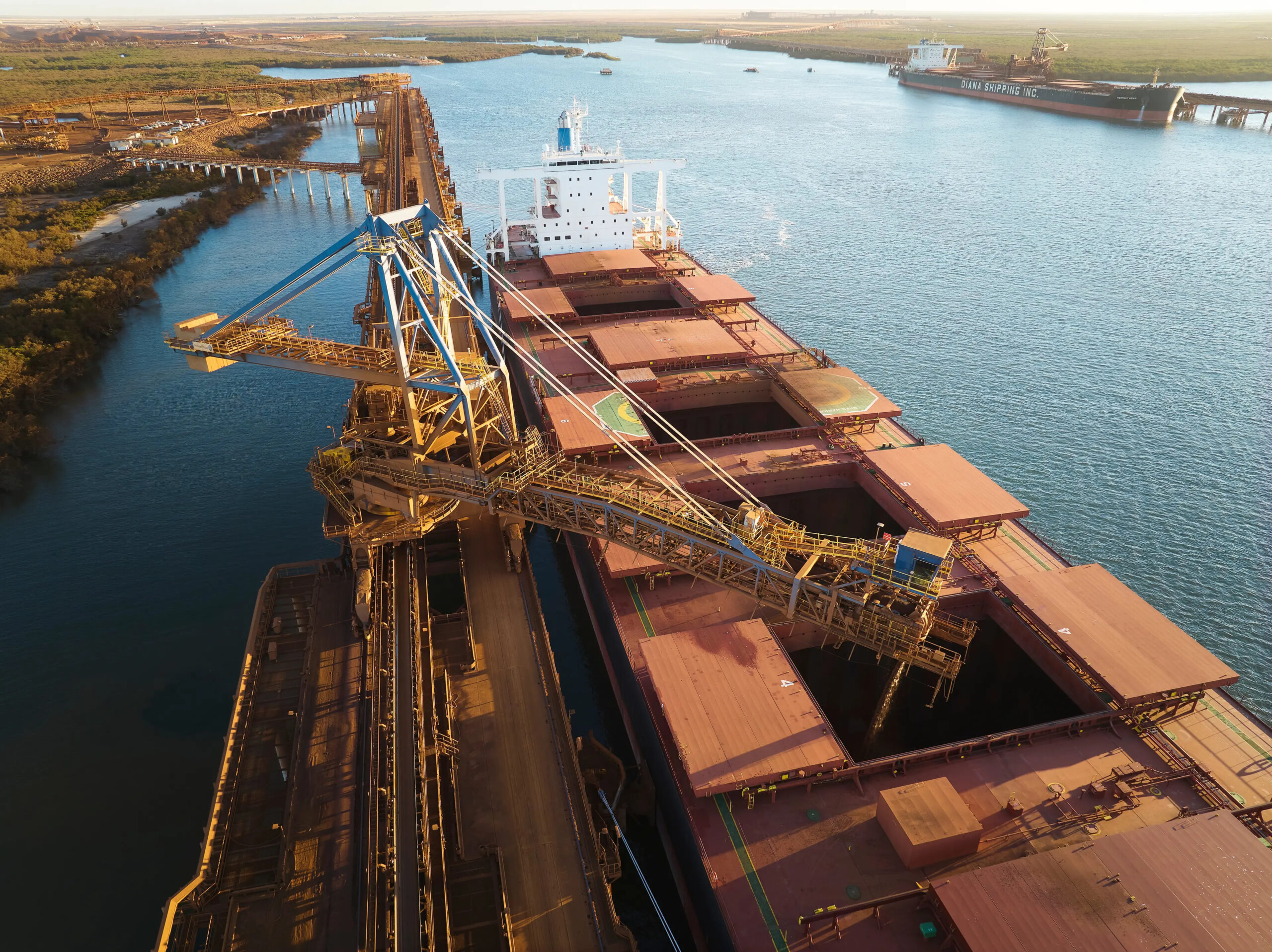 ega,-century aluminum team-up-to-build-first us smelter-in 50-years   