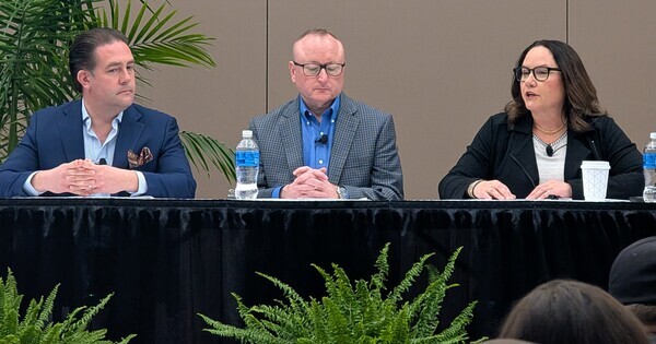 ‘wet-blanket’:-us-equipment-makers-struggle-with-tariffs